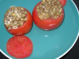 Ensalada de tomates rellenos de lentejas